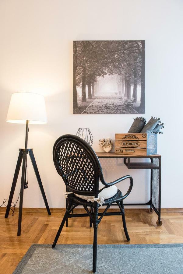 Uptown Mood Apartment *